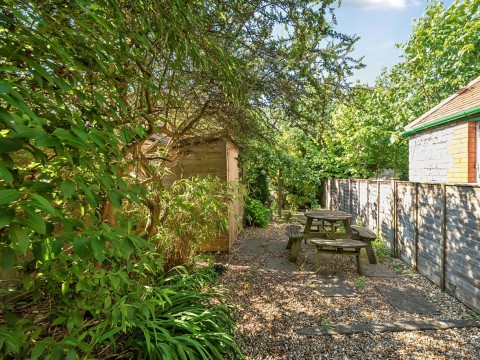 Click the photo for more details of Bere Lane, Glastonbury, Somerset