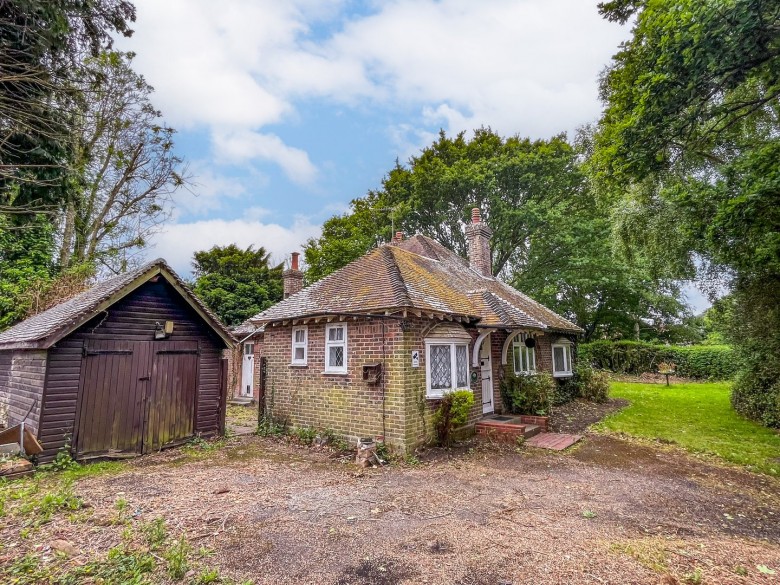 Click the photo for more details of Standard Hill Close, Ninfield, East Sussex