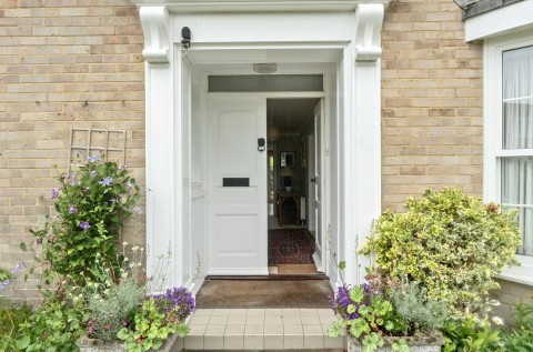 Click the photo for more details of Courtenay Place, Lymington, SO41