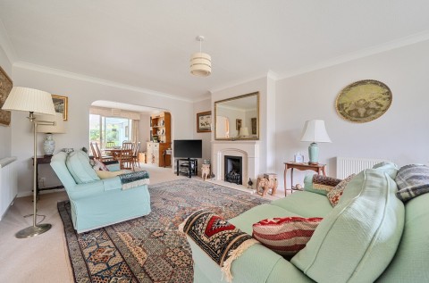 Click the photo for more details of Courtenay Place, Lymington, SO41