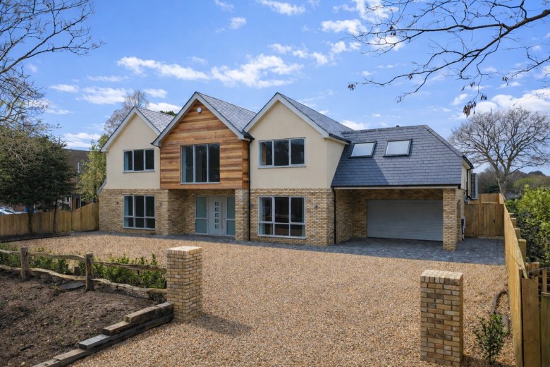 Click the photo for more details of Ridgeway Lane, Lymington, SO41