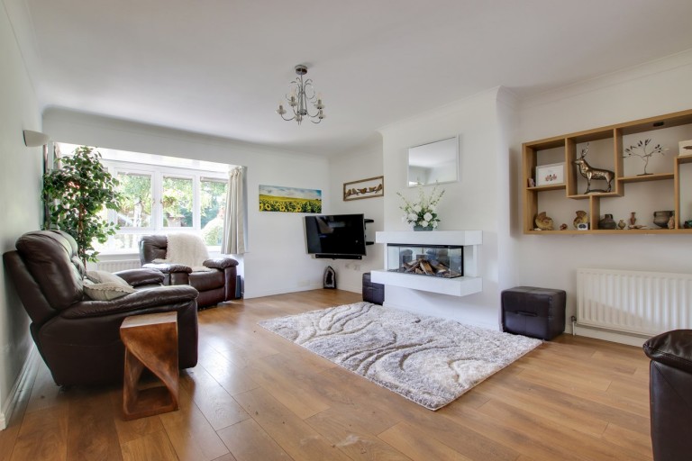 Images for Woodley Gardens, Lymington, SO41