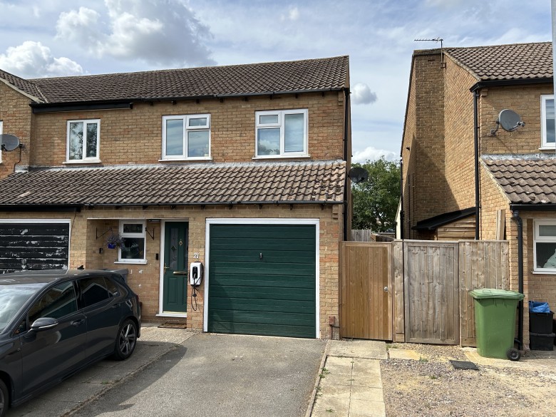 Click the photo for more details of Chestnut Close, Frome, Somerset