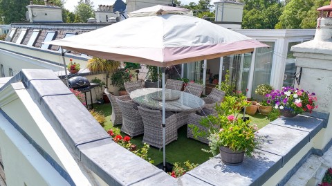 Click the photo for more details of Swan Green, Emery Down, Lyndhurst, SO43