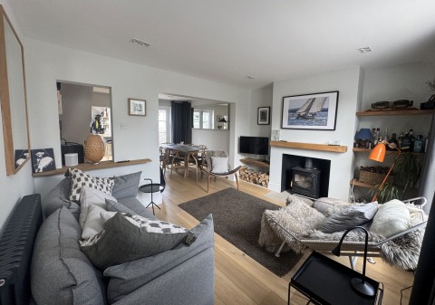 Click the photo for more details of Southampton Road, Lymington, SO41