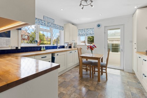 Click the photo for more details of Sedlescombe, Battle, East Sussex