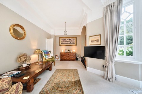 Click the photo for more details of Bank, Lyndhurst, SO43
