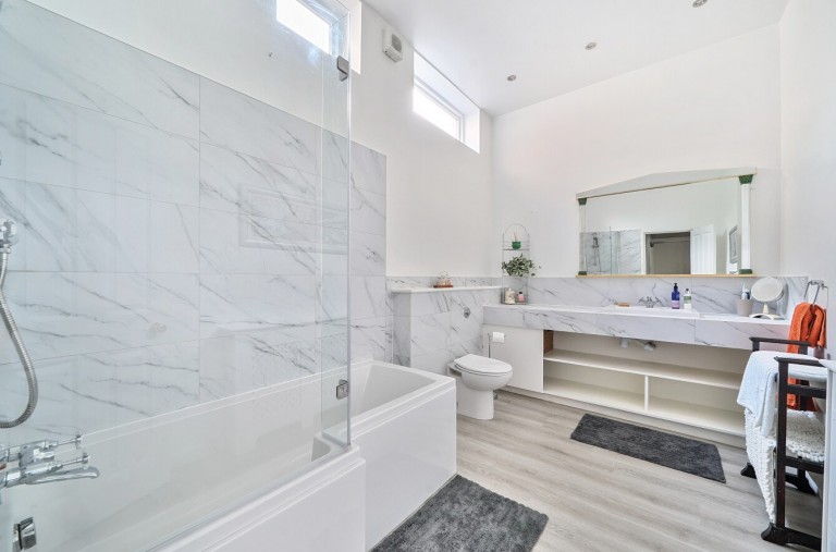 Images for Bank, Lyndhurst, SO43