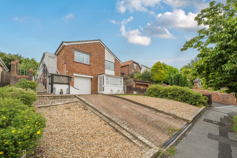 Click the photo for more details of Ebble Crescent, Warminster, Wiltshire
