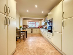 Images for Tollgates, Battle, East Sussex