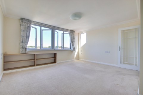 Click the photo for more details of North Close, Lymington, SO41