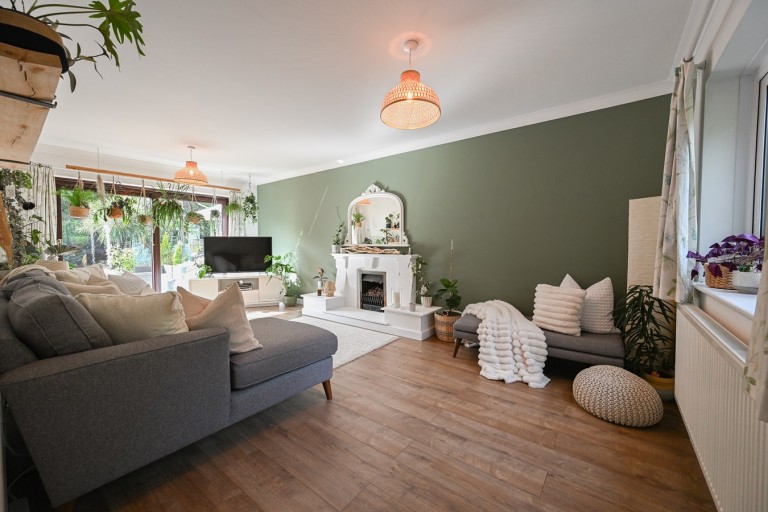 Images for Avon Park, Ringwood, BH24