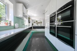 Images for Avon Park, Ringwood, BH24