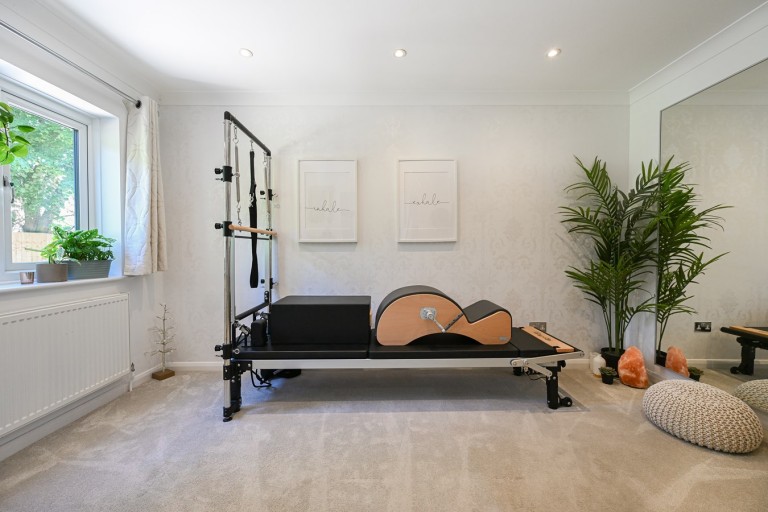 Images for Avon Park, Ringwood, BH24