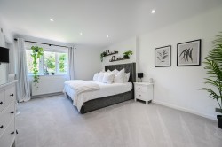 Images for Avon Park, Ringwood, BH24