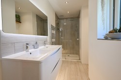 Images for Avon Park, Ringwood, BH24