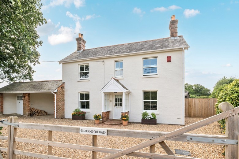 Click the photo for more details of Southfield Lane, Burley, Ringwood, BH24