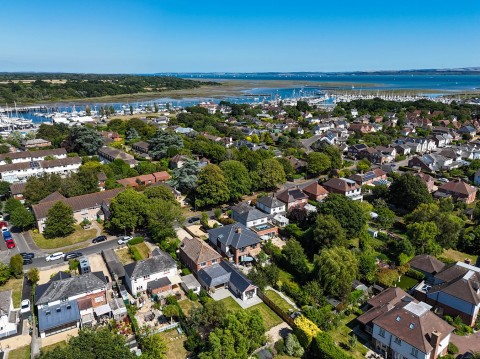 Click the photo for more details of Queen Katherine Road, Lymington, SO41