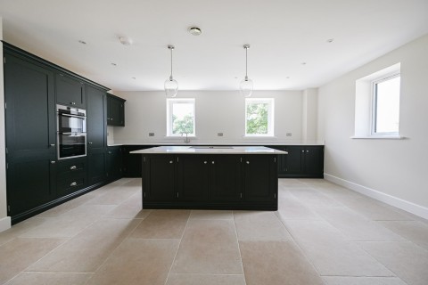 Click the photo for more details of Sandleheath, Fordingbridge, SP6