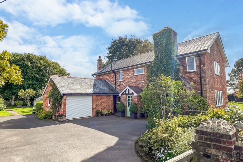Click the photo for more details of Main Road, East Boldre, Brockenhurst, SO42