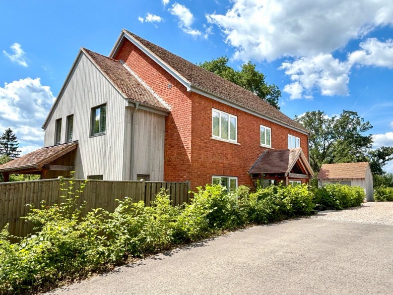 Click the photo for more details of Butter Cross Lane, Battle, East Sussex