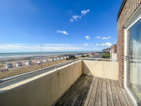 Click the photo for more details of De la Warr Parade, Bexhill-on-Sea, East Sussex