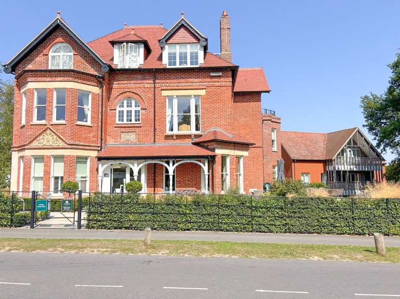 Click the photo for more details of The Rise, Brockenhurst, SO42