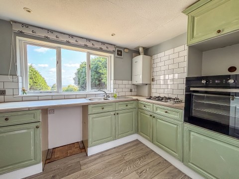Click the photo for more details of Hastings Road, Battle, East Sussex