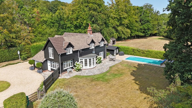 Click the photo for more details of Honey Lane, Burley, Ringwood, BH24
