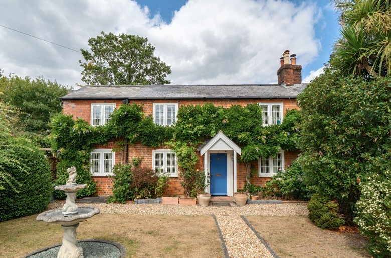 Click the photo for more details of Waters Green, Brockenhurst, SO42