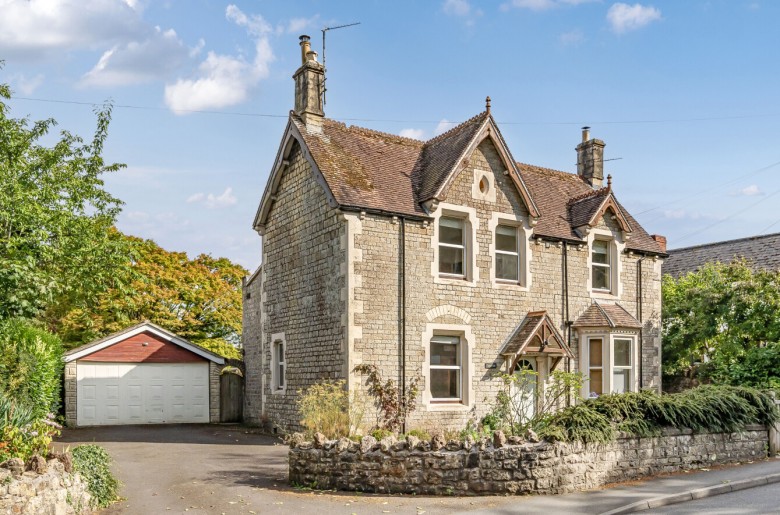 Click the photo for more details of Stratton-on-the-Fosse, Radstock, Somerset