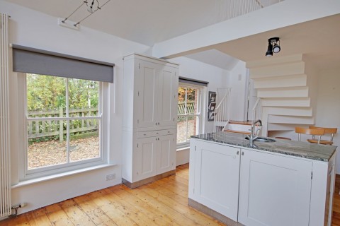 Click the photo for more details of Emery Down, Lyndhurst , SO43