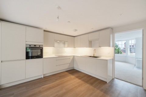 Click the photo for more details of Pikes Hill, Lyndhurst, SO43