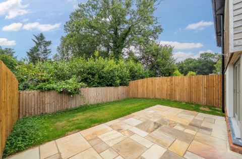 Click the photo for more details of Pikes Hill, Lyndhurst, SO43