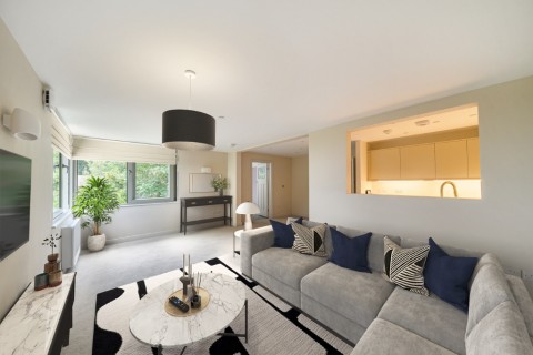 Click the photo for more details of Pikes Hill, Lyndhurst, SO43