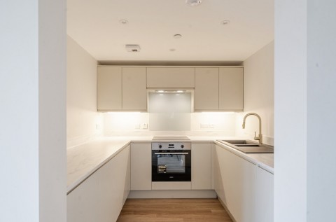 Click the photo for more details of Pikes Hill, Lyndhurst, SO43