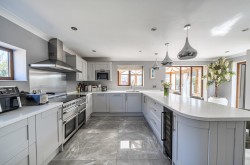 Images for Pullens Orchard, West Pennard, Somerset