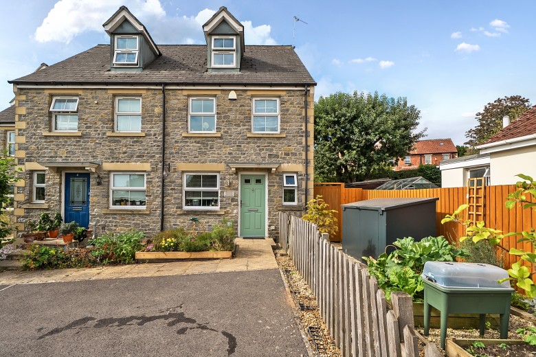 Click the photo for more details of Portway Gardens, Frome, Somerset