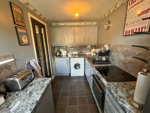 Click the photo for more details of Woodhams Close, Battle, East Sussex