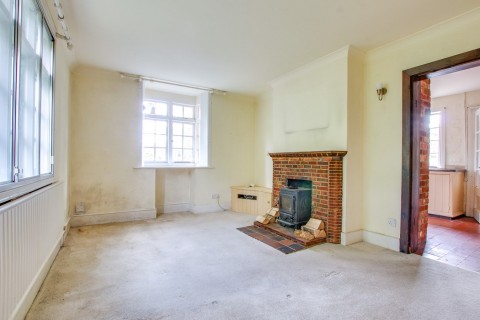 Click the photo for more details of Pikes Hill, Lyndhurst, SO43