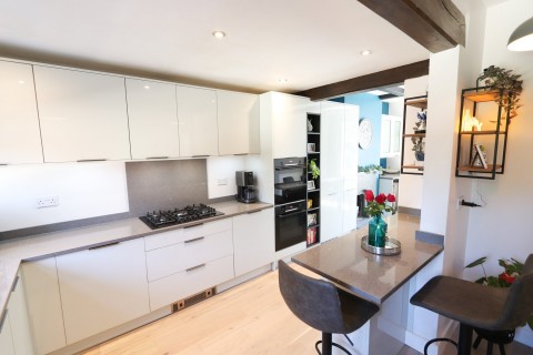 Click the photo for more details of Hastings Road, Battle, East Sussex