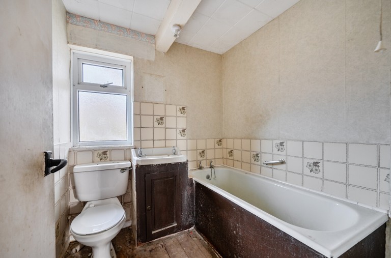 Images for Alcock Crest, Warminster, Wiltshire