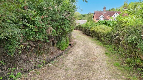 Click the photo for more details of Brook, Lyndhurst, SO43
