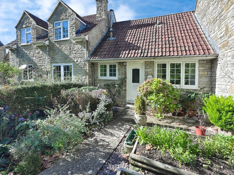 Click the photo for more details of Ilchester Road, Charlton Mackrell, Somerset