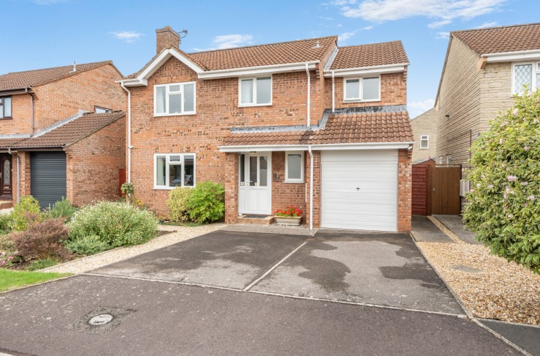 Click the photo for more details of Meadow Close, Street, Somerset