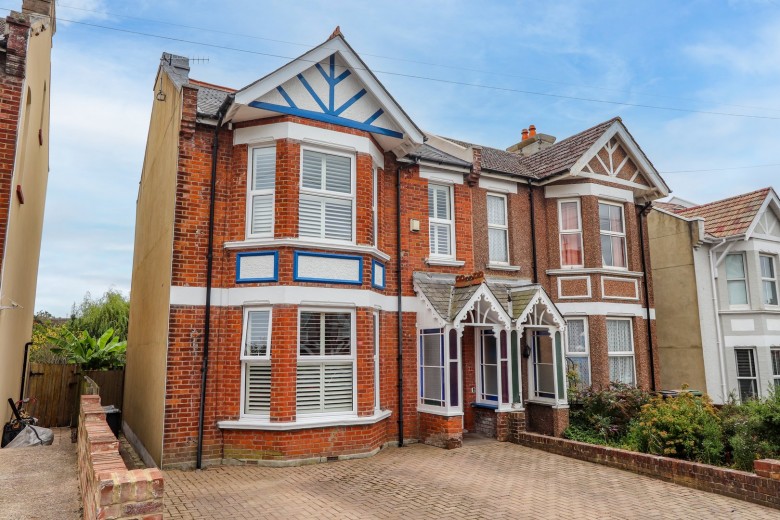 Click the photo for more details of Ashburnham Road, Hastings, East Sussex