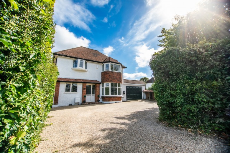 Click the photo for more details of North Trade Road, BATTLE, East Sussex