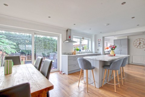 Click the photo for more details of Oak Close, Lyndhurst, SO43