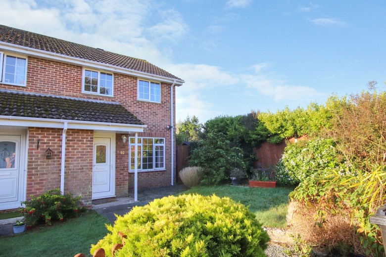 Click the photo for more details of Samber Close, Lymington, SO41