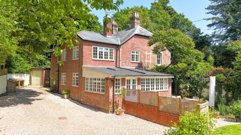 Click the photo for more details of Lower Sandy Down Lane, Boldre, Lymington, SO41